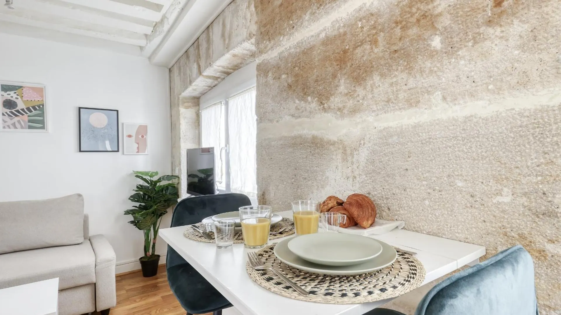Warm & Cozy T2 In The Heart Of 02